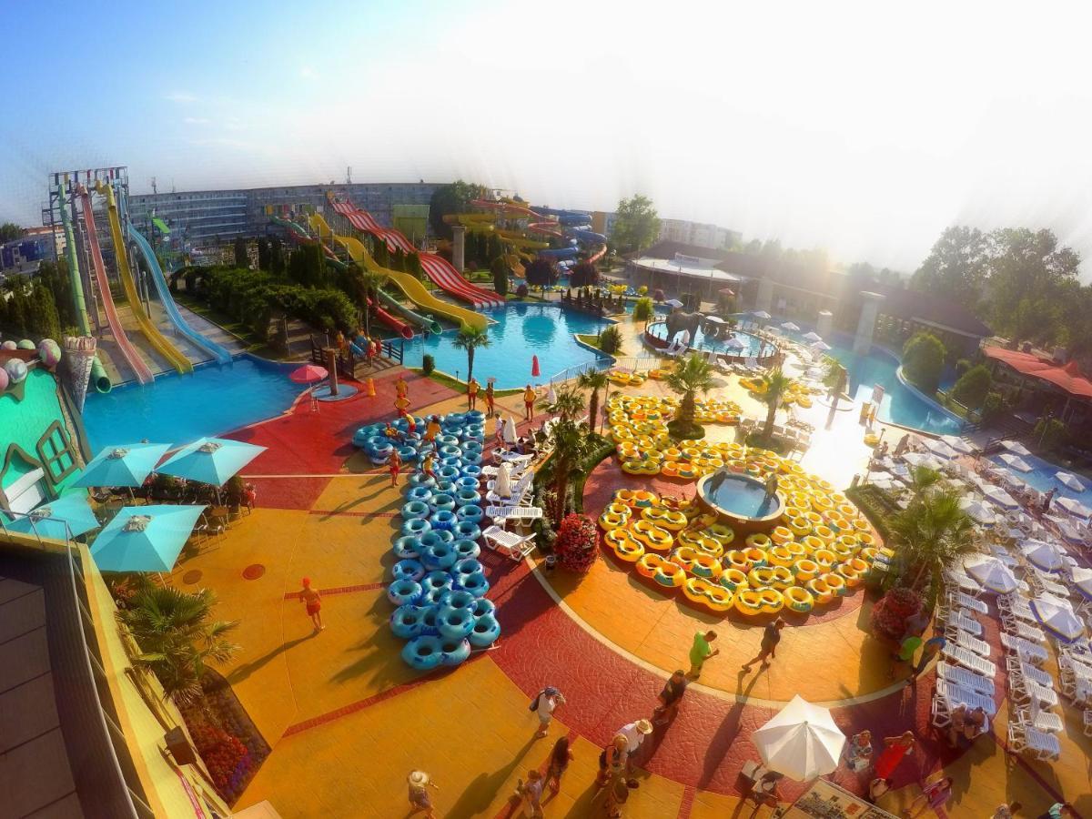 Aqua Nevis Hotel & Aqua Park Sunny Beach Buitenkant foto