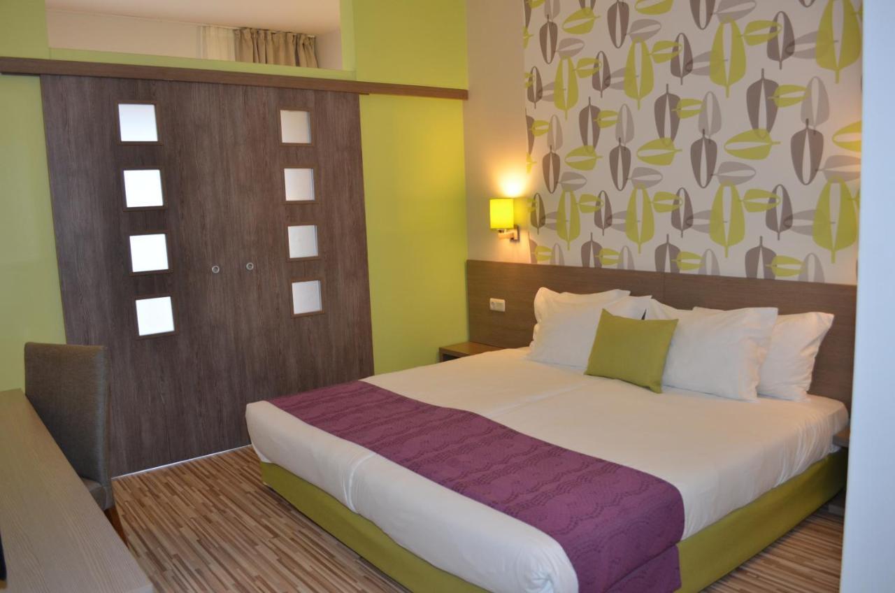 Aqua Nevis Hotel & Aqua Park Sunny Beach Buitenkant foto
