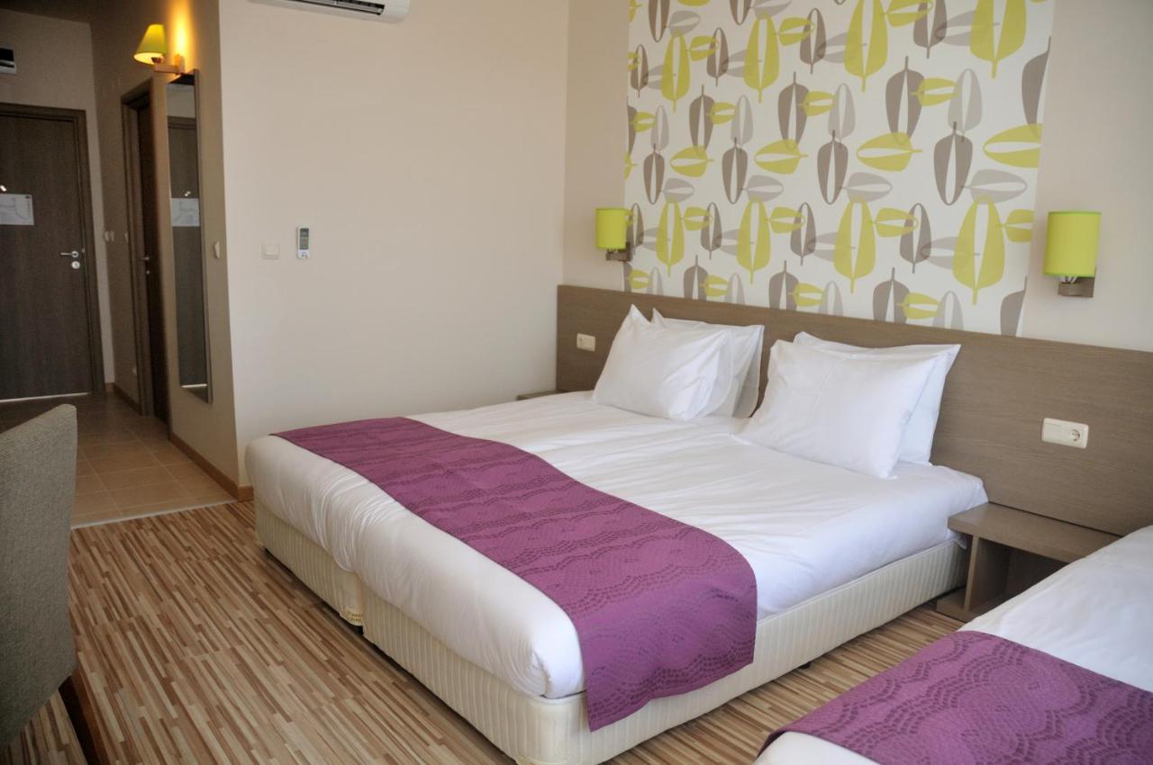 Aqua Nevis Hotel & Aqua Park Sunny Beach Buitenkant foto