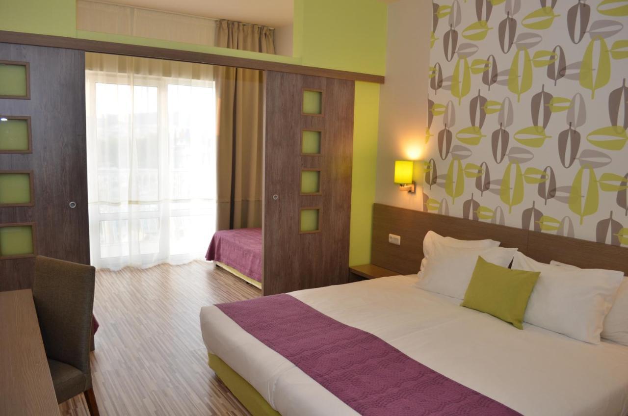 Aqua Nevis Hotel & Aqua Park Sunny Beach Buitenkant foto