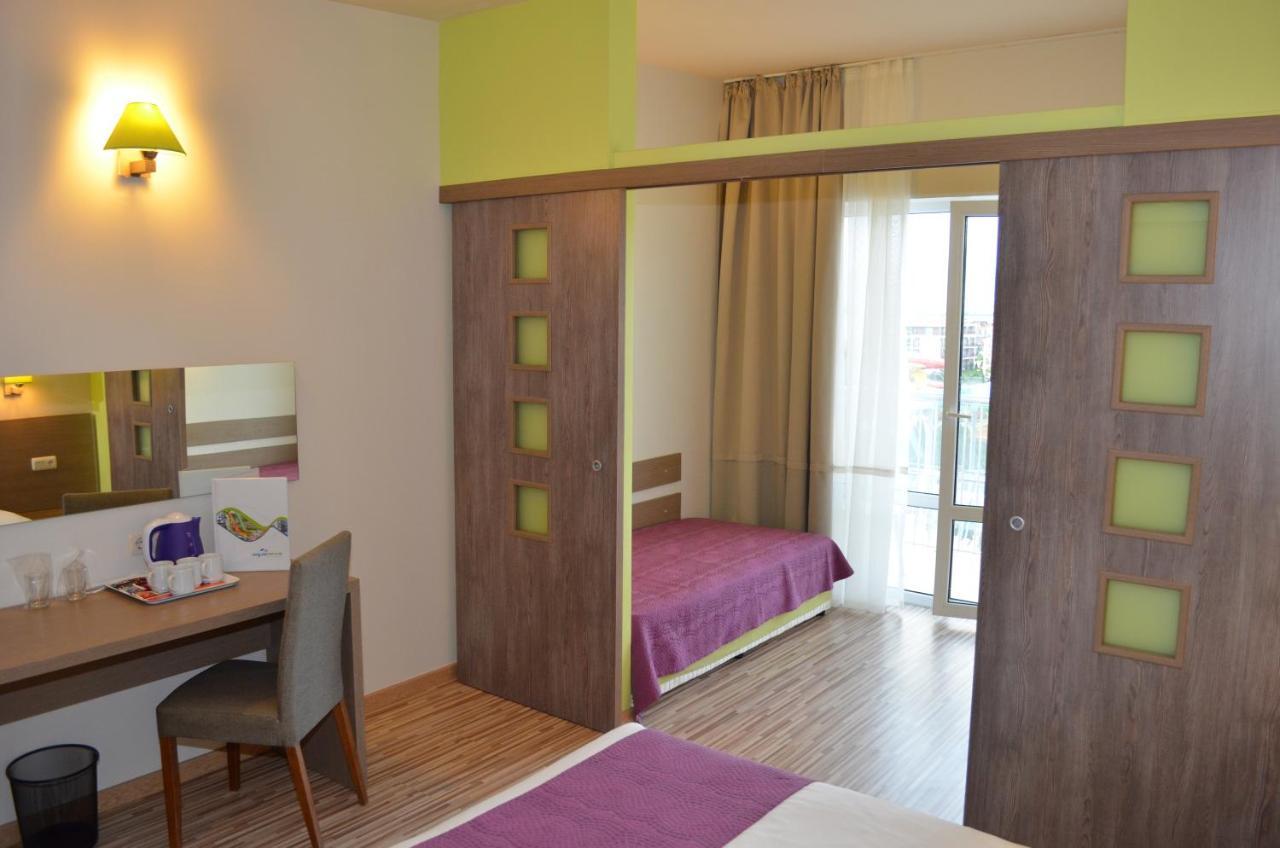 Aqua Nevis Hotel & Aqua Park Sunny Beach Buitenkant foto